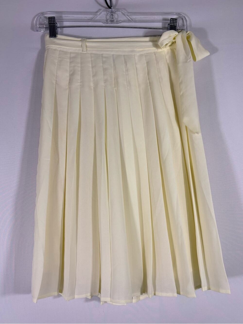 ModCloth Cream Pleated Skirt Tie Waist Ivory Feminine Cottagecore Size S 1332